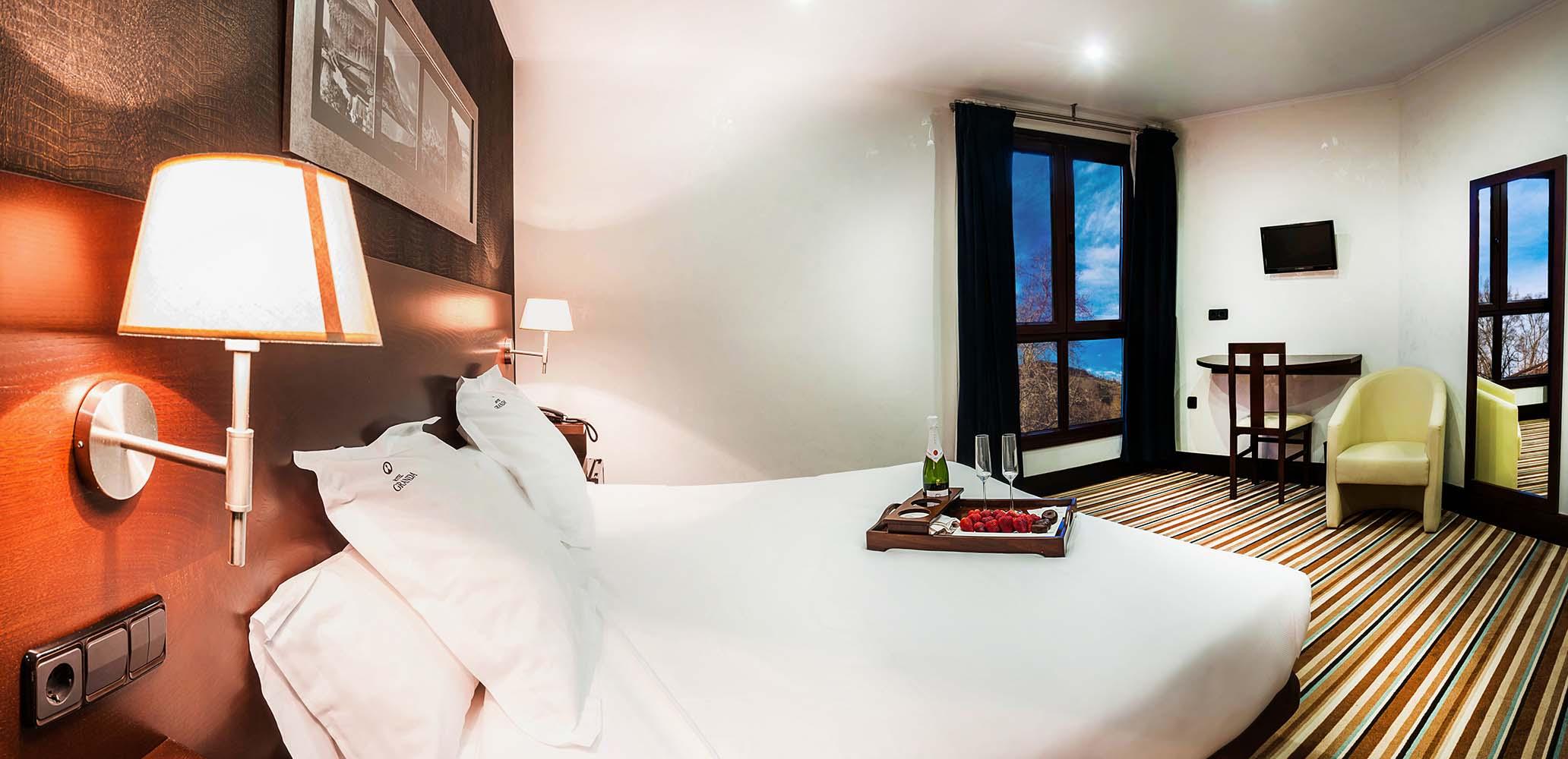 Hotel Granda Onís Eksteriør billede